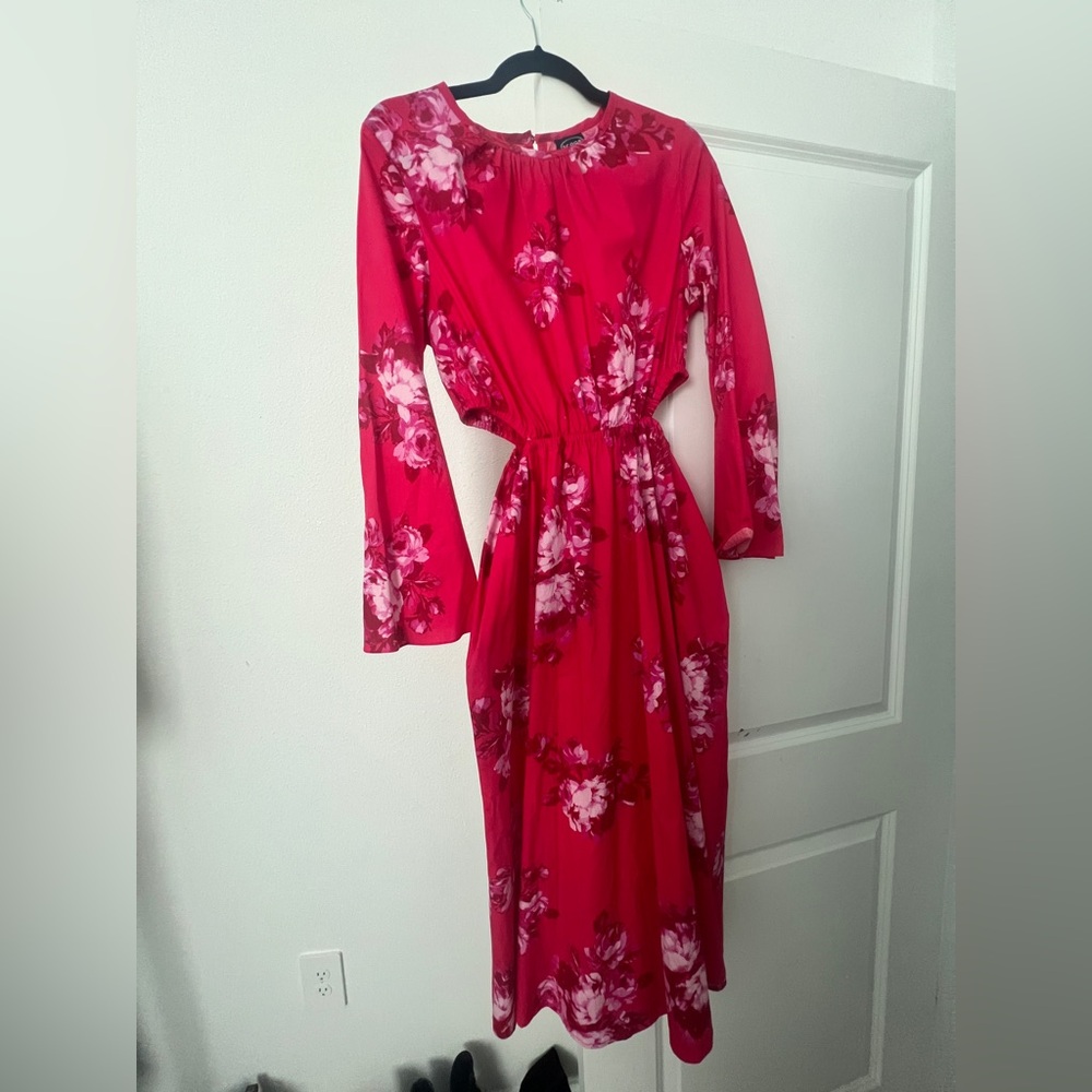 Chic Long Sleeve Floral Dress in Vibrant Pink